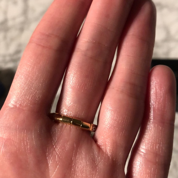 Guess Ring with Faux Pearl - Picture 5 of 6